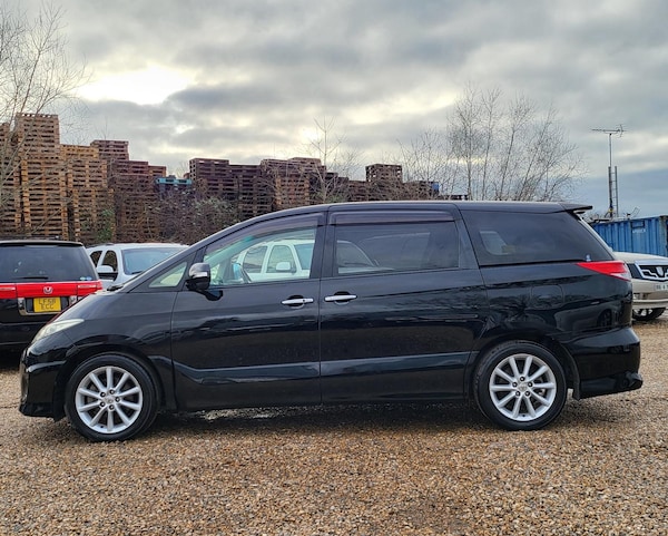 Used Toyota Estima 2012 for sale - 69644009: Photo 4