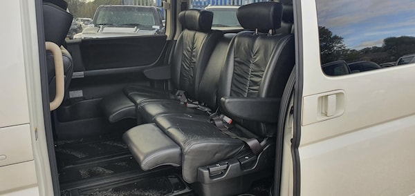 Used Nissan Elgrand 2009 for sale - 64660390: Photo 11