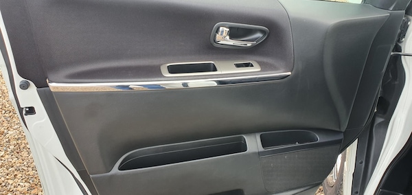 Used Nissan Elgrand 2009 for sale - 64660390: Photo 26