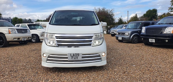Used Nissan Elgrand 2009 for sale - 64660390: Photo 2