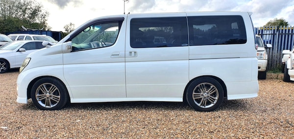 Used Nissan Elgrand 2009 for sale - 64660390: Photo 4