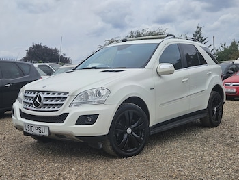 Used Mercedes-Benz M Class 2010 for sale - 79559862: Photo