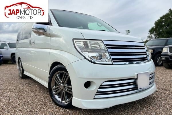 Used Nissan Elgrand for sale - 63464808: Photo 1