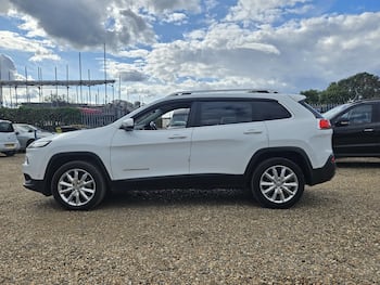 Used Jeep Cherokee 2015 for sale - 79686888: Photo