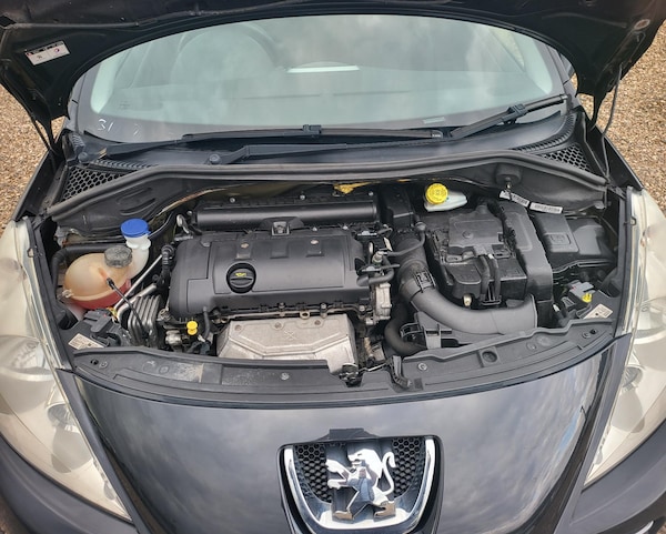 Used Peugeot 207 2011 for sale - 64276946: Photo 20