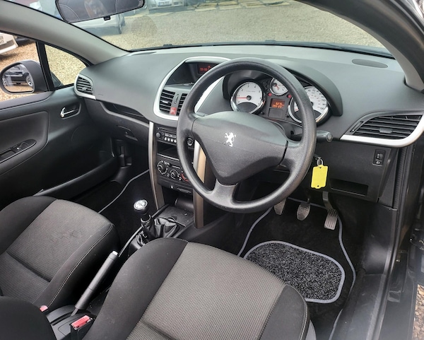 Used Peugeot 207 2011 for sale - 64276946: Photo 27