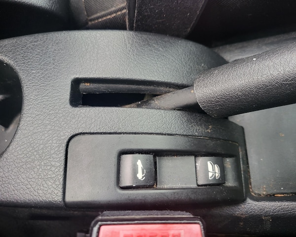 Used Peugeot 207 2011 for sale - 64276946: Photo 33