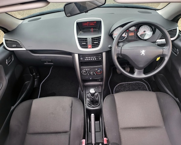 Used Peugeot 207 2011 for sale - 64276946: Photo 9