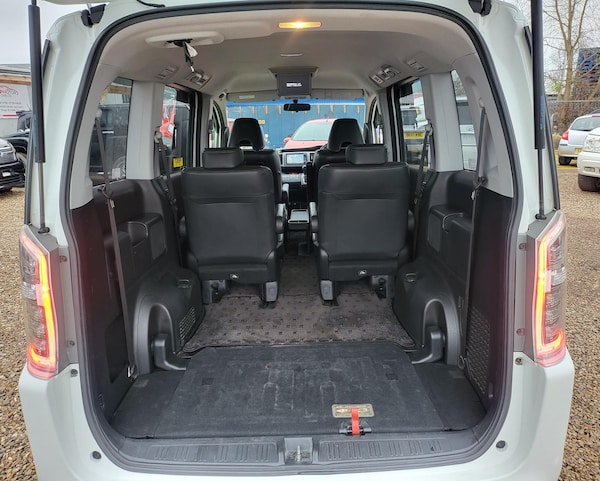 Used Honda Stepwagon 2012 for sale - 69692871: Photo 14