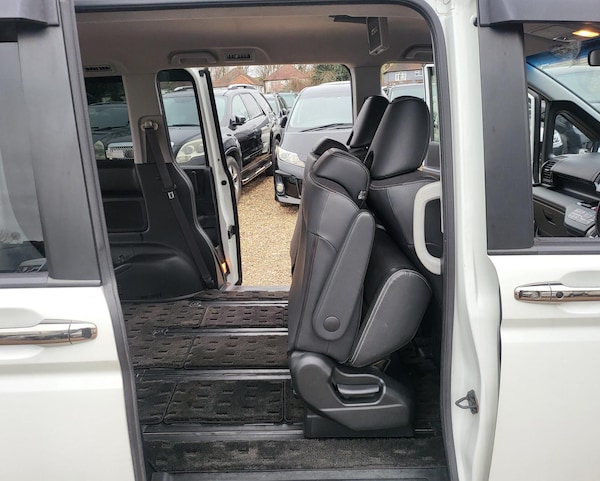 Used Honda Stepwagon 2012 for sale - 69692871: Photo 15