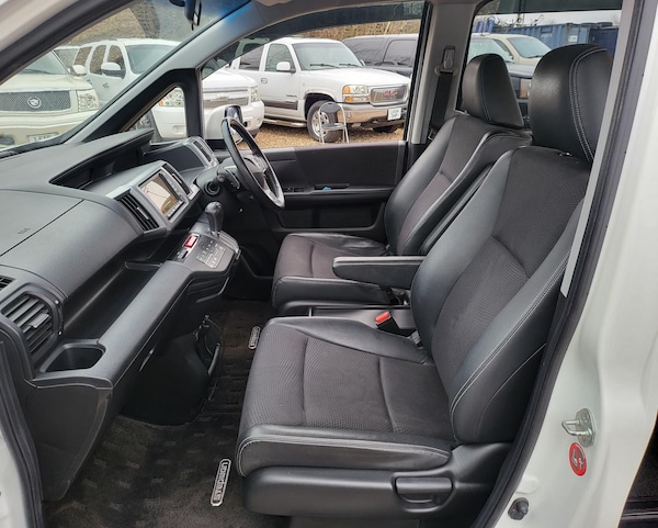 Used Honda Stepwagon 2012 for sale - 69692871: Photo 23
