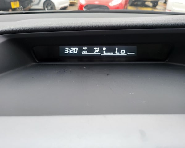 Used Honda Stepwagon 2012 for sale - 69692871: Photo 38