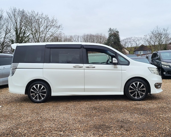 Used Honda Stepwagon 2012 for sale - 69692871: Photo 8