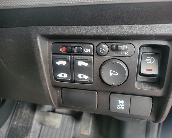 Used Honda Freed 2012 for sale - 64276752: Photo 16