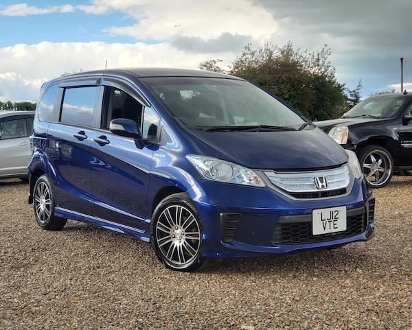 Used Honda Freed 2012 for sale - 64276752: Photo 1
