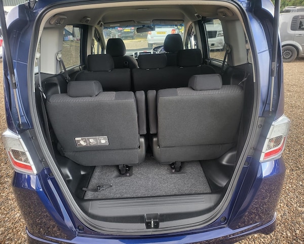 Used Honda Freed 2012 for sale - 64276752: Photo 28