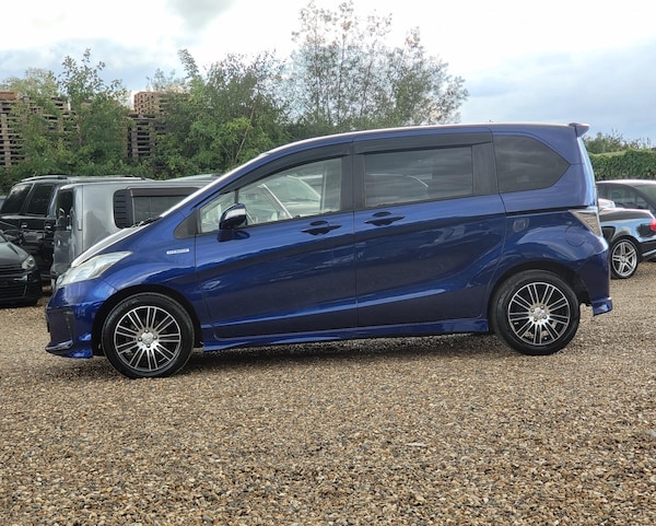 Used Honda Freed 2012 for sale - 64276752: Photo 4