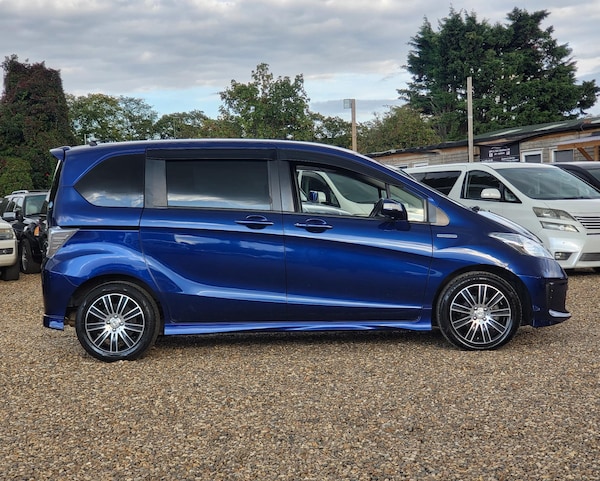 Used Honda Freed 2012 for sale - 64276752: Photo 8