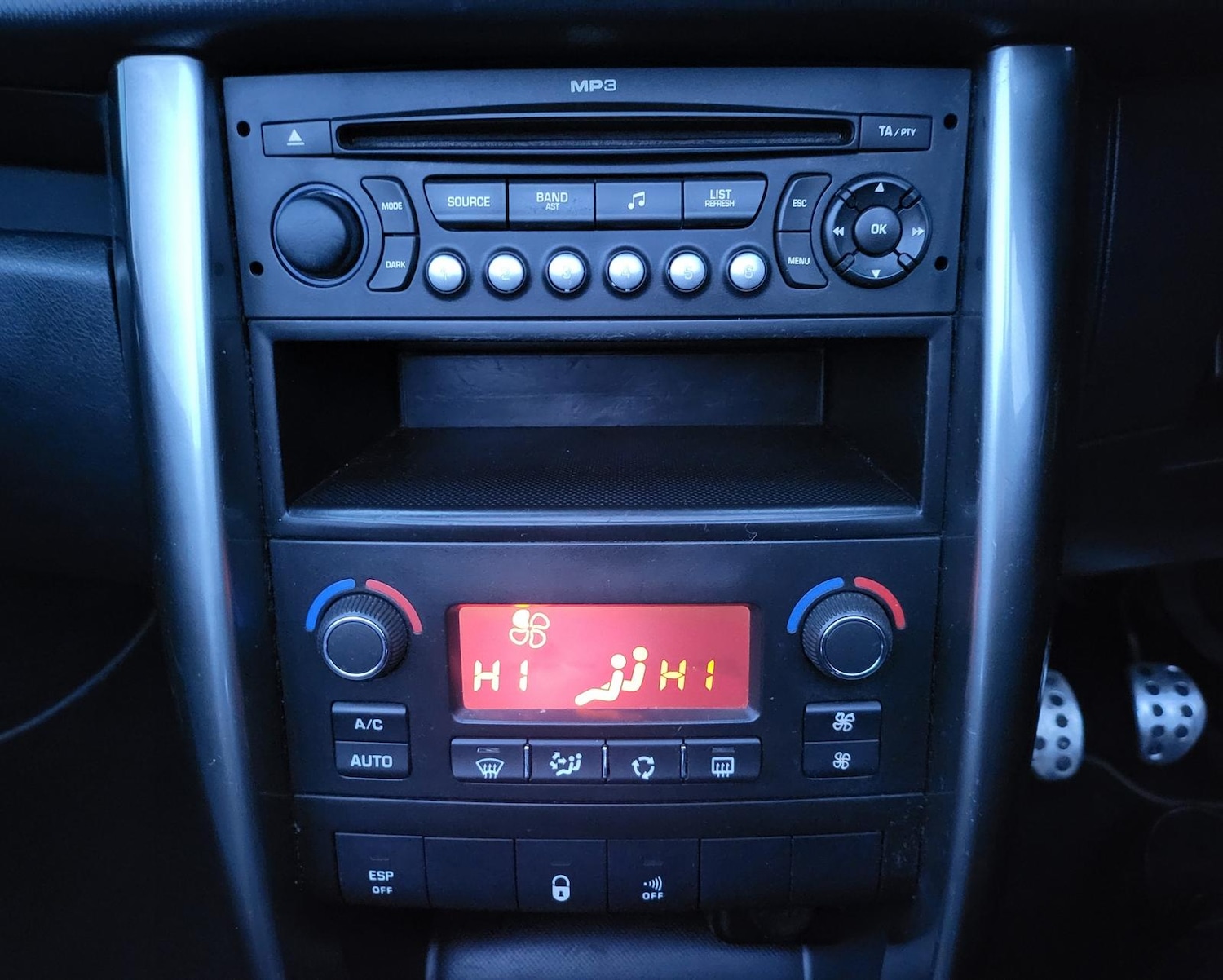 Vehicle 25