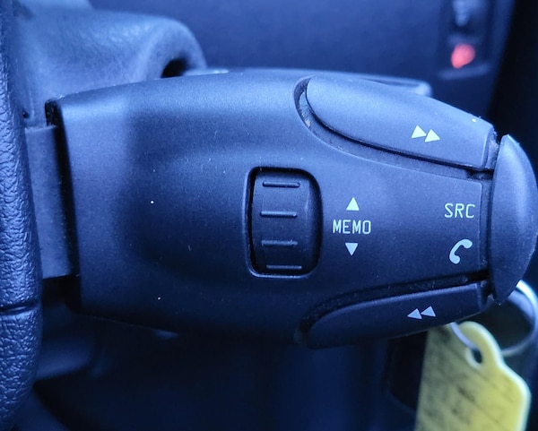 Used Peugeot 207 2009 for sale - 69281430: Photo 27
