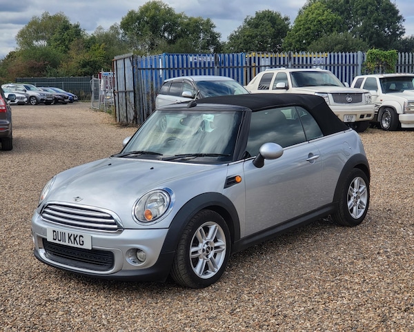 Used MINI Convertible 2011 for sale - 64215695: Photo 15