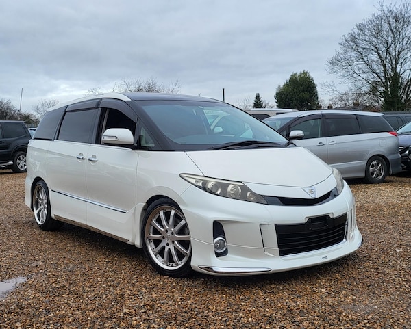 Used Toyota Estima 2013 for sale - 69642311: Photo 1