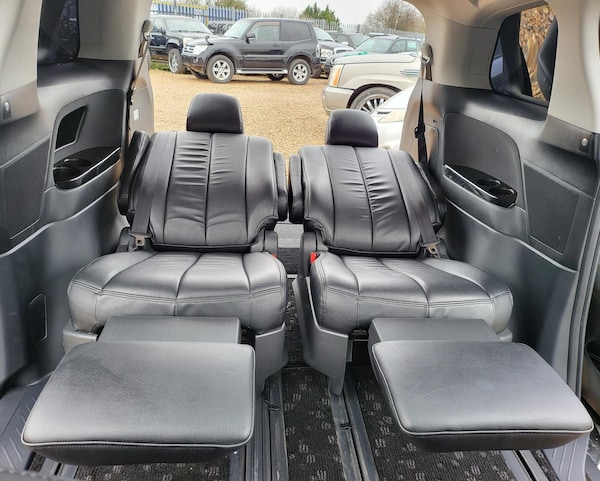 Used Toyota Estima 2013 for sale - 69642311: Photo 27