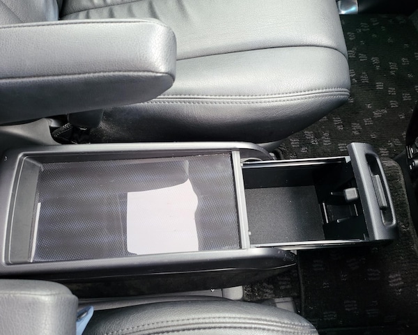 Used Toyota Estima 2013 for sale - 69642311: Photo 33