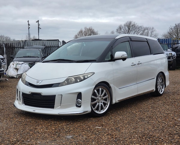 Used Toyota Estima 2013 for sale - 69642311: Photo 3