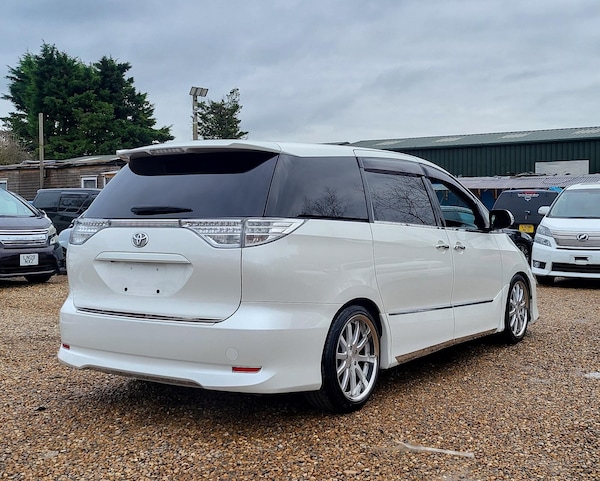 Used Toyota Estima 2013 for sale - 69642311: Photo 7