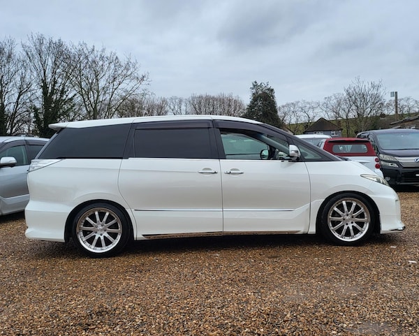 Used Toyota Estima 2013 for sale - 69642311: Photo 8