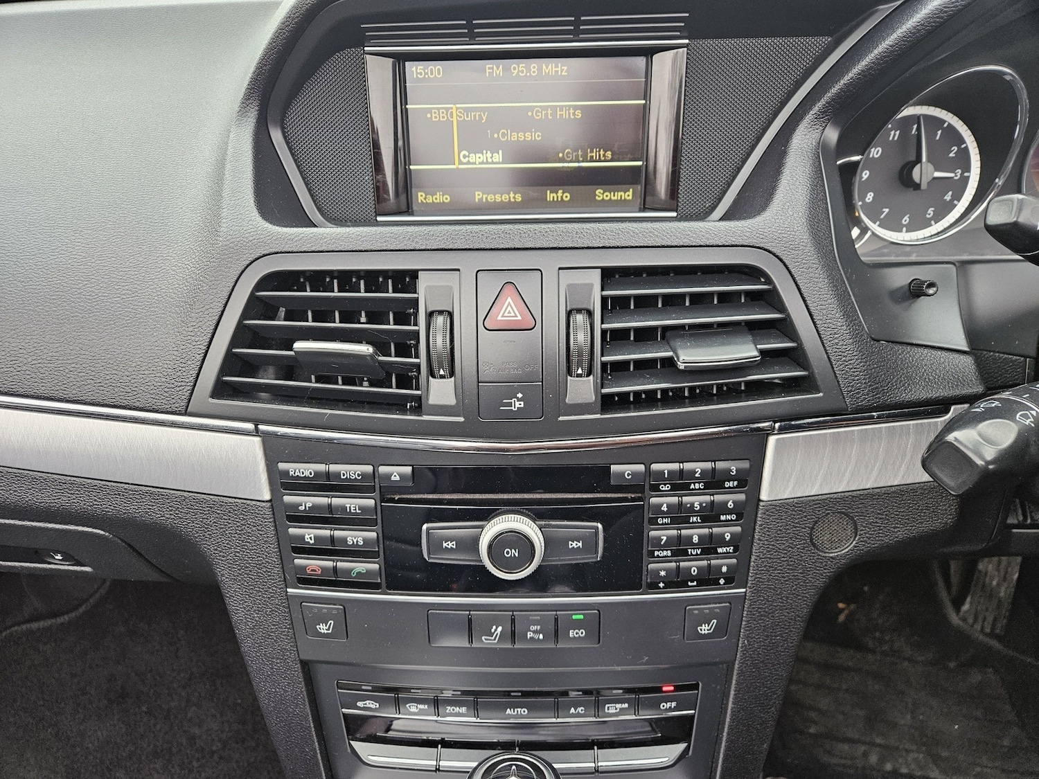 Used Mercedes-Benz E Class 2012 for sale - 77595044: Photo 16