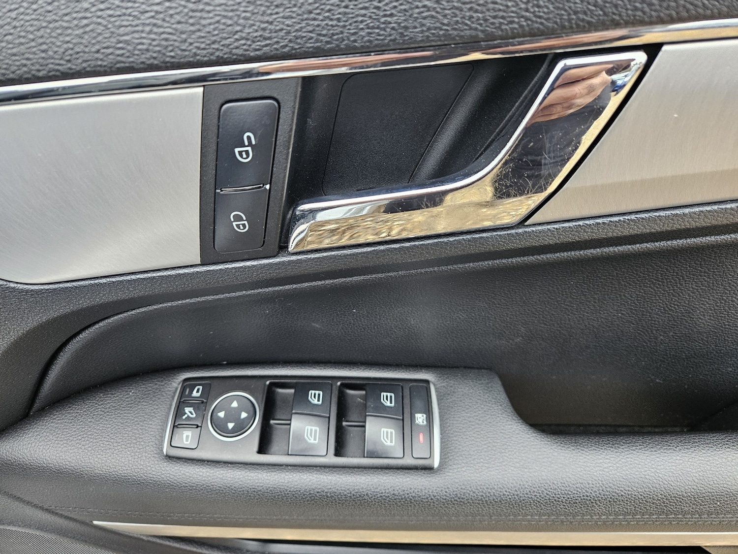 Used Mercedes-Benz E Class 2012 for sale - 77595044: Photo 22