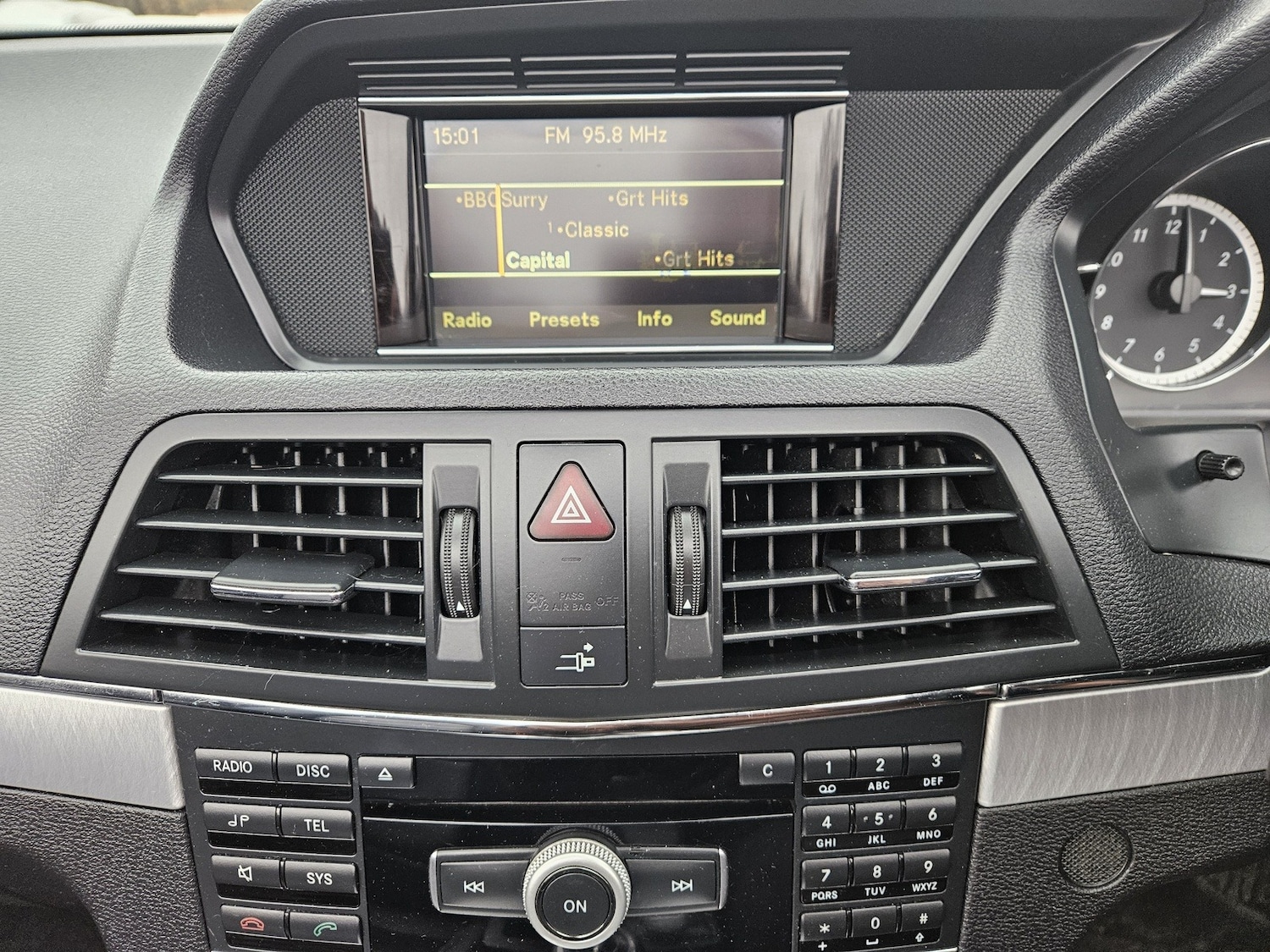 Used Mercedes-Benz E Class 2012 for sale - 77595044: Photo 28