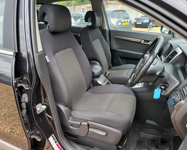 Used Chevrolet Captiva 2010 for sale - 67862660: Photo 10