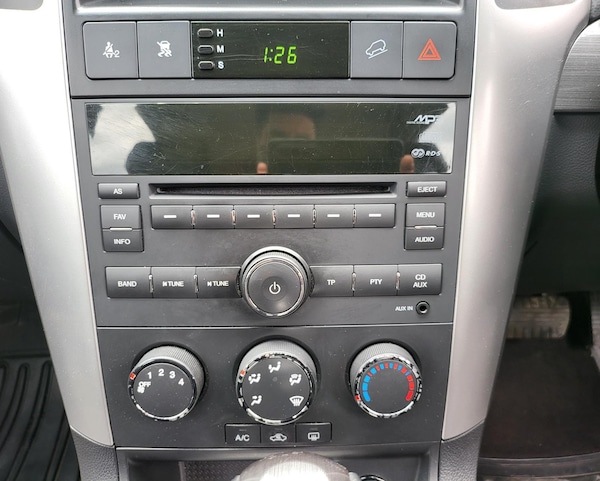 Used Chevrolet Captiva 2010 for sale - 67862660: Photo 18