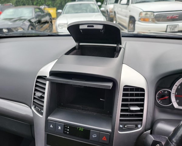 Used Chevrolet Captiva 2010 for sale - 67862660: Photo 30