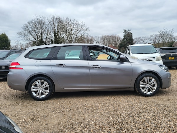 Used Peugeot 308 2014 for sale - 74052483: Photo 6