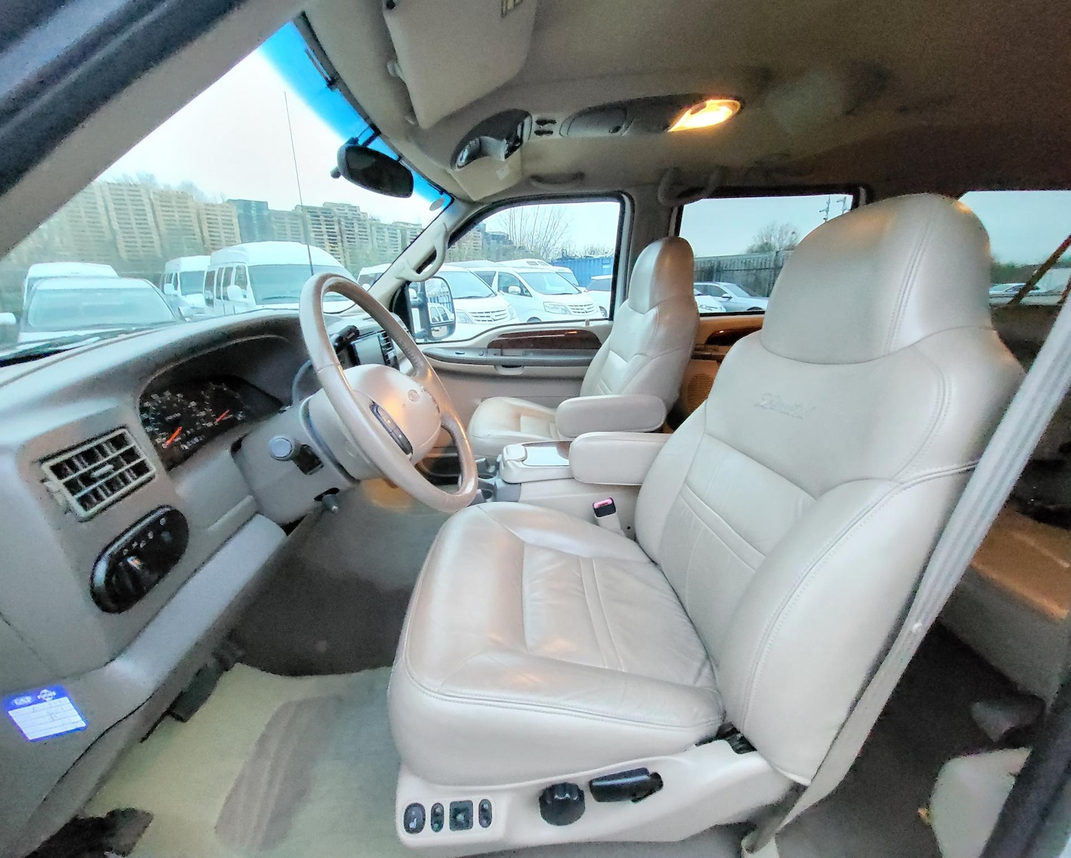Used Ford Excursion 2006 for sale - 58006777: Photo 10