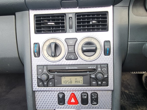 Used Mercedes-Benz SLK 2002 for sale - 75593416: Photo 17