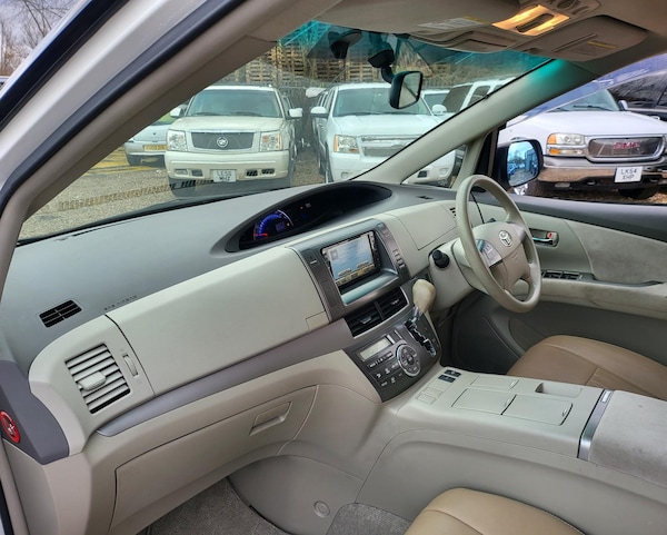 Used Toyota Estima 2012 for sale - 69644287: Photo 16