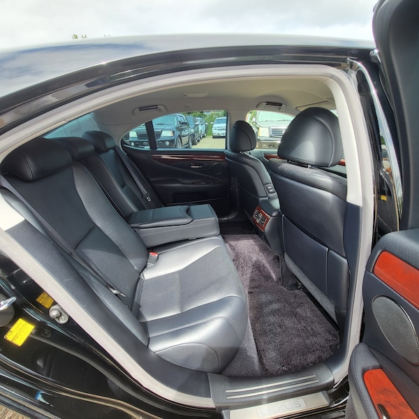 Used Lexus LS 2022 for sale - 73412468: Photo 13