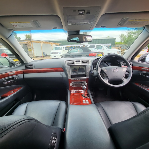 Used Lexus LS 2022 for sale - 73412468: Photo 9
