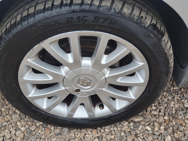 Used Renault Clio 2009 for sale - 66341444: Photo 30