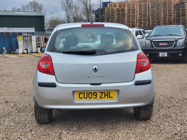 Used Renault Clio 2009 for sale - 66341444: Photo 6