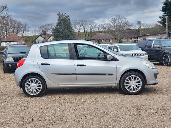Used Renault Clio 2009 for sale - 66341444: Photo 8