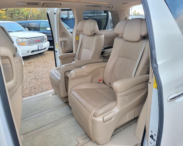 Used Toyota Vellfire 2013 for sale - 69271206: Photo 13