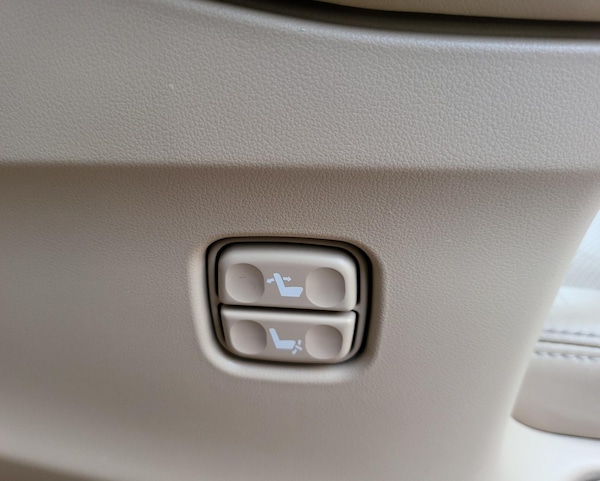 Used Toyota Vellfire 2013 for sale - 69271206: Photo 22