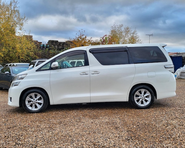 Used Toyota Vellfire 2013 for sale - 69271206: Photo 4