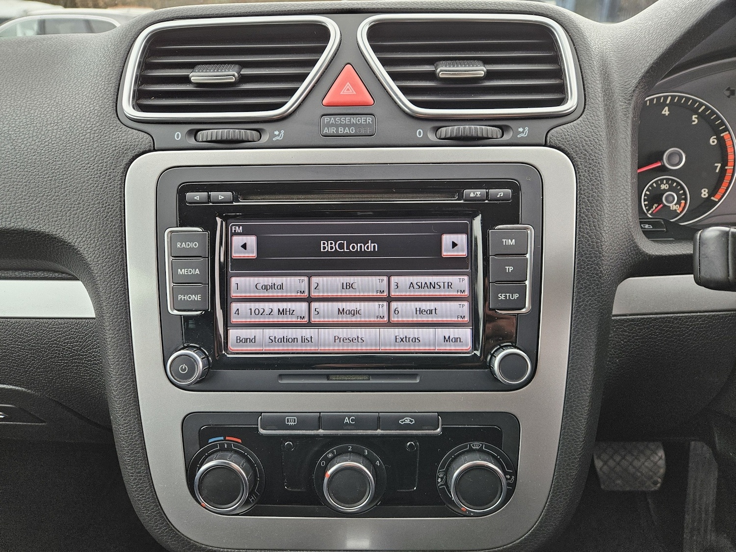 Used Volkswagen Scirocco 2011 for sale - 77605557: Photo 15